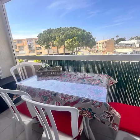 La Citadelle Du Soleil Au Grau Du Roi Pres De La *